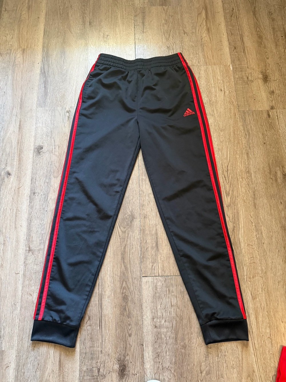 adidas Red & Black Kids XL 3-Piece Active Set - Logo Tee, Jacket & Track Pants - Picture 5 of 8